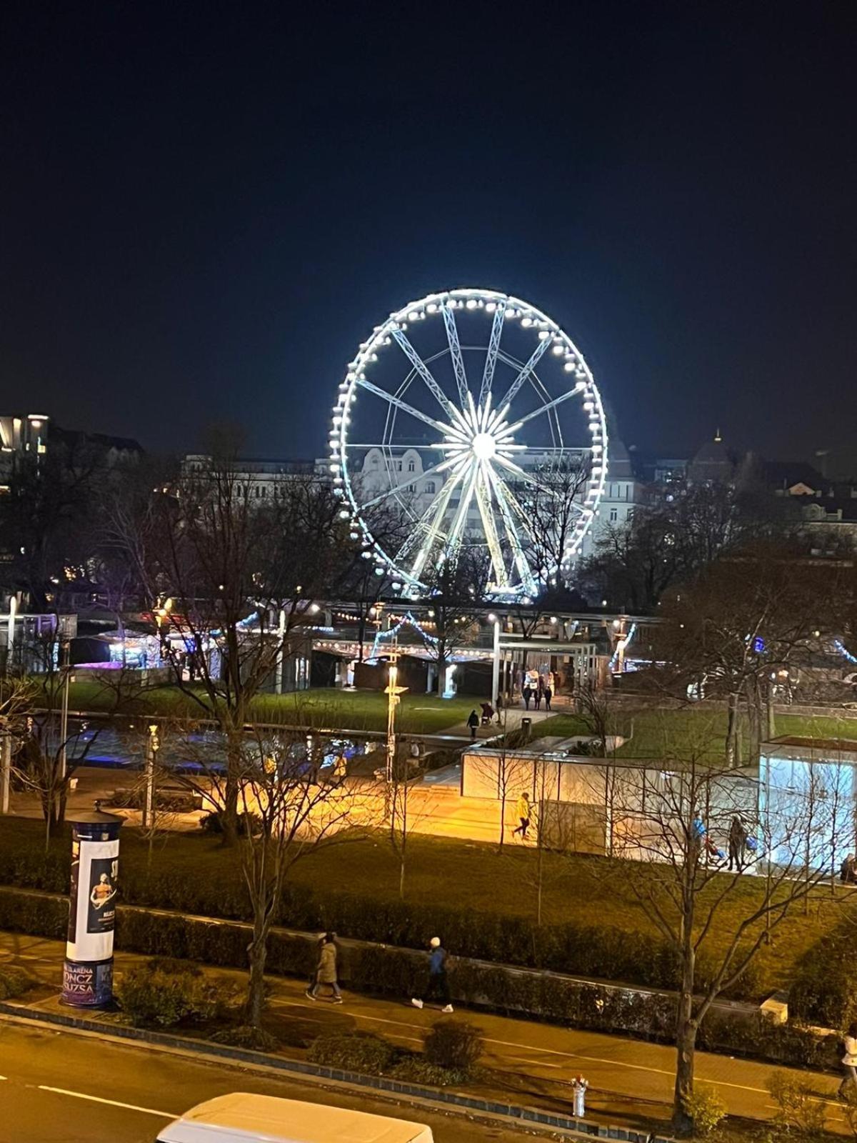Big Wheel Panoramica Apartment บูดาเปสต์ ภายนอก รูปภาพ